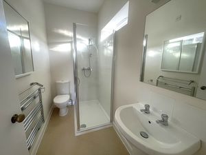 Photo 19- click for photo gallery